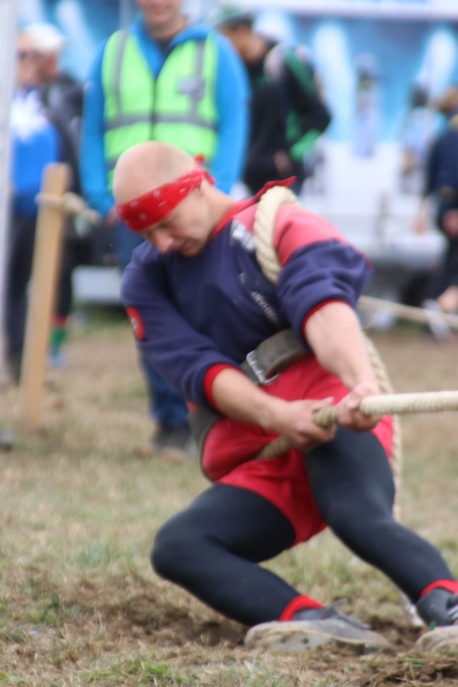 Trekker met bandana in actie